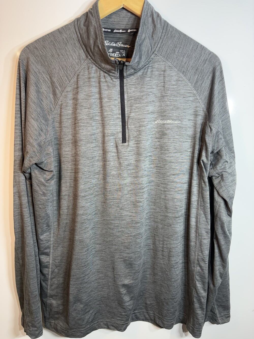 Eddie Bauer Men’s Grey Sweater Size L